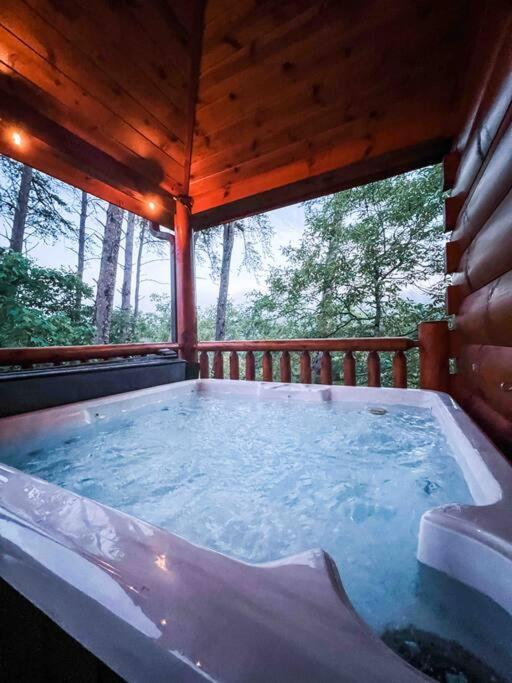 Indoor Heated Pool Hot Tub Cabin Sevierville Esterno foto