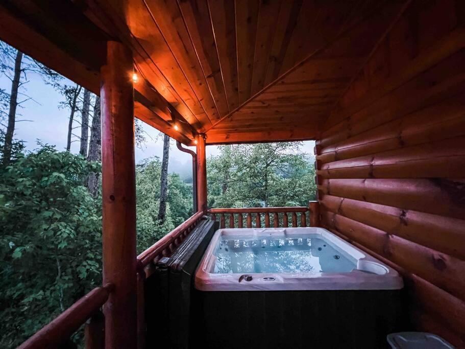 Indoor Heated Pool Hot Tub Cabin Sevierville Esterno foto